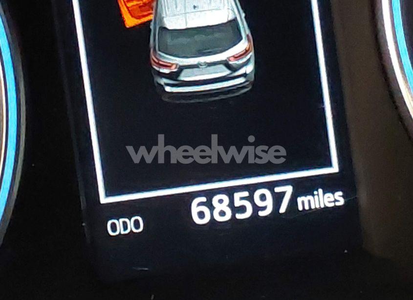 Photo 15 of 2019 Toyota Highlander XLE (VIN 5TDJZRFH4KS629952)