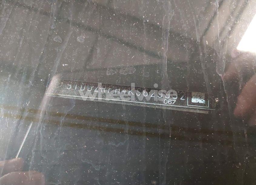 Photo 17 of 2019 Toyota Highlander XLE (VIN 5TDJZRFH4KS629952)