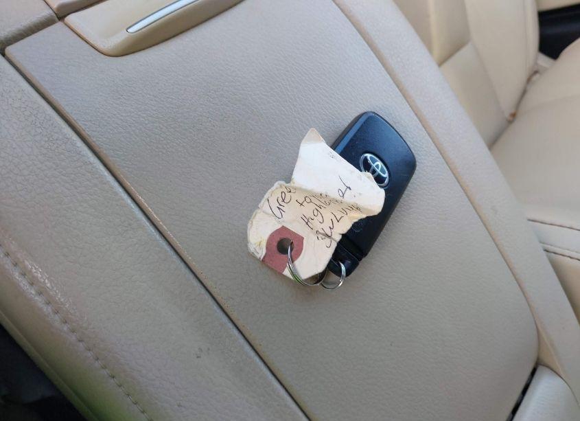 Photo 11 of 2019 Toyota Highlander XLE (VIN 5TDJZRFH4KS931337)