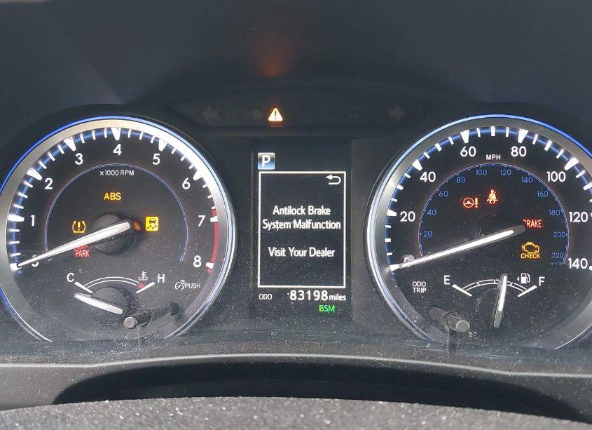 Photo 15 of 2017 Toyota Highlander SE (VIN 5TDJZRFH5HS385320)