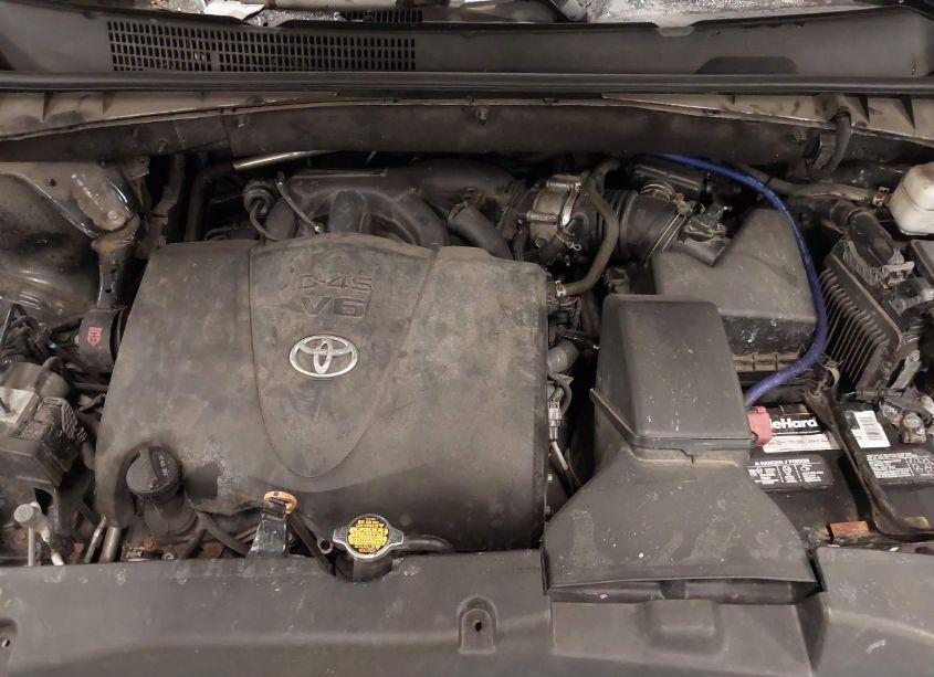 Photo 10 of 2017 Toyota Highlander XLE (VIN 5TDJZRFH5HS390534)