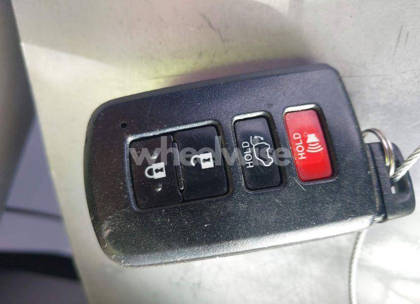 Photo 11 of 2017 Toyota Highlander XLE (VIN 5TDJZRFH5HS391599)