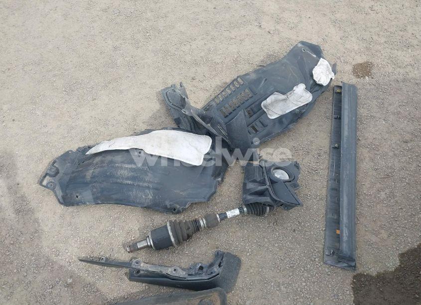 Photo 12 of 2017 Toyota Highlander XLE (VIN 5TDJZRFH5HS391599)