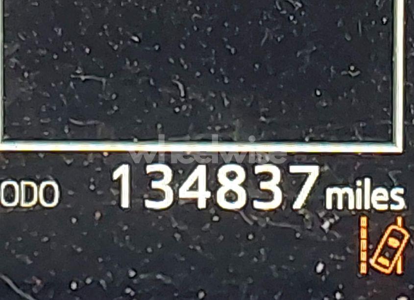 Photo 15 of 2018 Toyota Highlander SE (VIN 5TDJZRFH5JS895589)