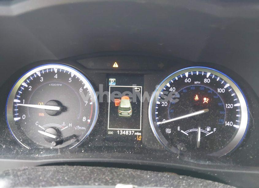 Photo 7 of 2018 Toyota Highlander SE (VIN 5TDJZRFH5JS895589)