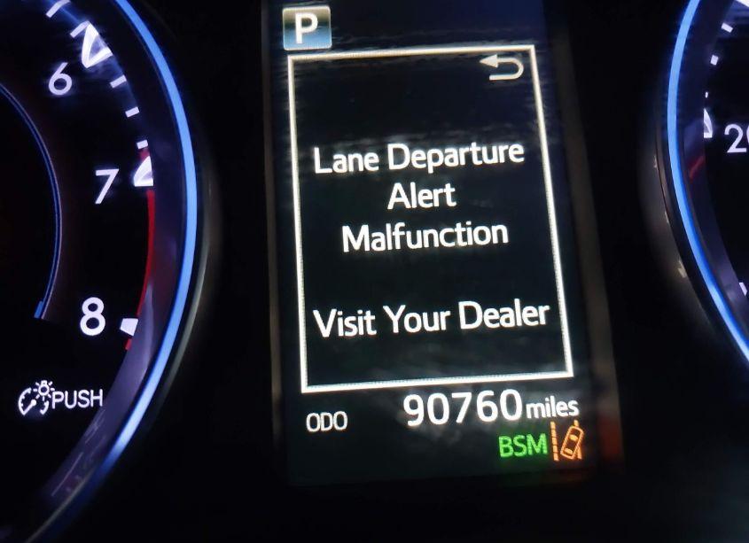 Photo 15 of 2019 Toyota Highlander XLE (VIN 5TDJZRFH5KS564982)