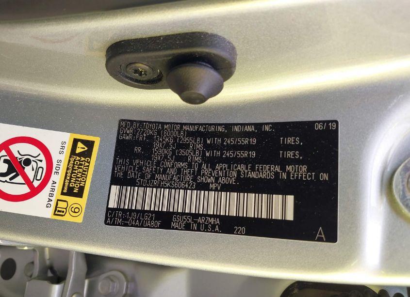 Photo 9 of 2019 Toyota Highlander SE (VIN 5TDJZRFH5KS606423)