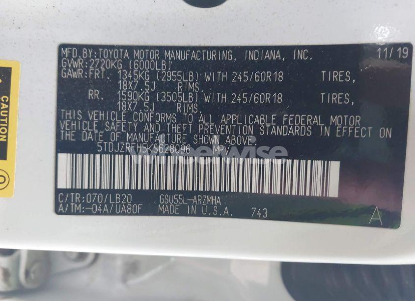 Photo 9 of 2019 Toyota Highlander XLE (VIN 5TDJZRFH5KS628096)