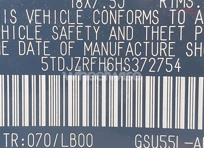 Photo 9 of 2017 Toyota Highlander XLE (VIN 5TDJZRFH6HS372754)