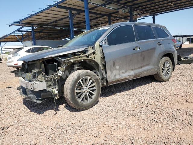Photo 10 of 2017 TOYOTA HIGHLANDER SE N/A (VIN 5TDJZRFH6HS451678)