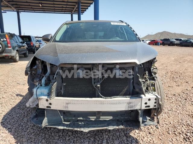 Photo 8 of 2017 TOYOTA HIGHLANDER SE N/A (VIN 5TDJZRFH6HS451678)