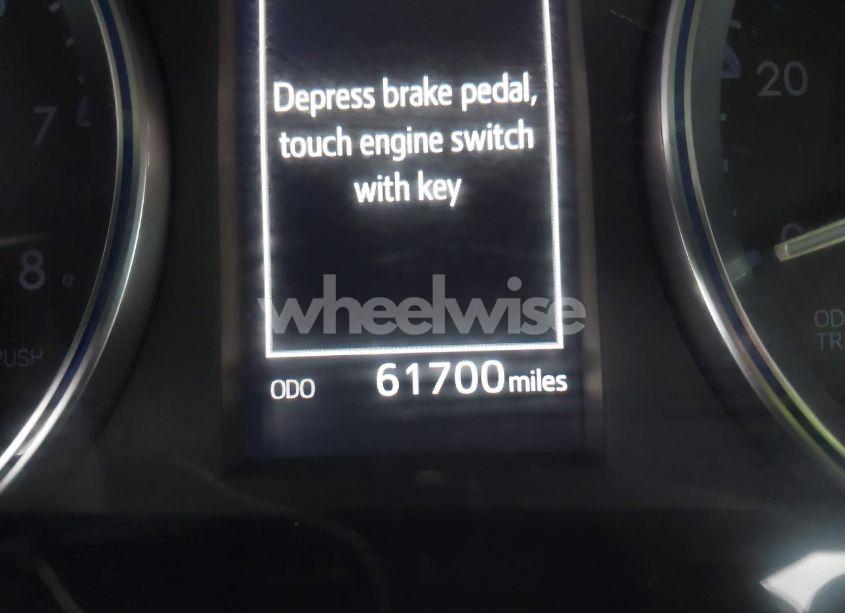 Photo 16 of 2018 Toyota Highlander XLE (VIN 5TDJZRFH6JS549485)