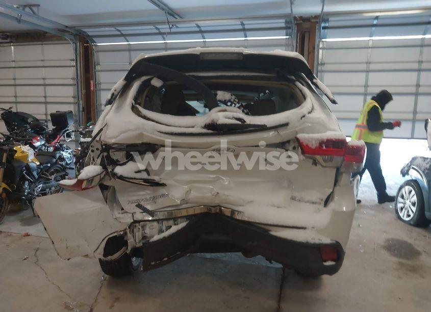 Photo 16 of 2018 Toyota Highlander XLE (VIN 5TDJZRFH6JS550331)