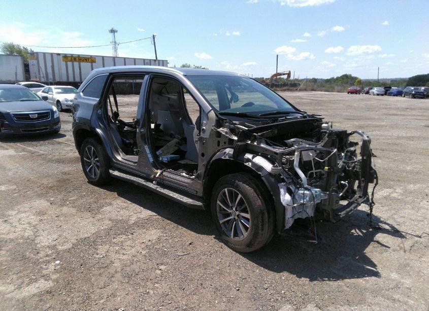 2018 Toyota Highlander XLE (VIN 5TDJZRFH6JS551382) main photo