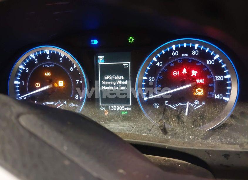 Photo 7 of 2018 Toyota Highlander SE (VIN 5TDJZRFH6JS843646)