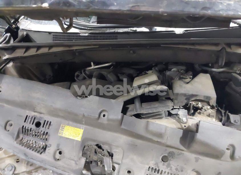 Photo 10 of 2018 Toyota Highlander XLE (VIN 5TDJZRFH6JS909161)