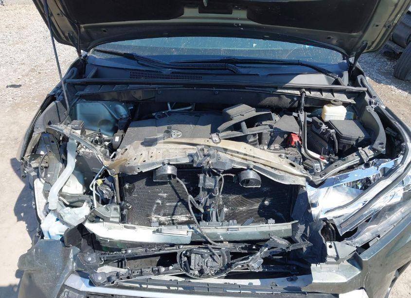 Photo 10 of 2017 Toyota Highlander XLE (VIN 5TDJZRFH7HS469915)