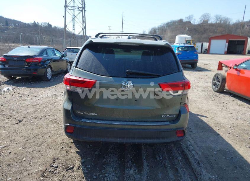 Photo 17 of 2017 Toyota Highlander XLE (VIN 5TDJZRFH7HS469915)