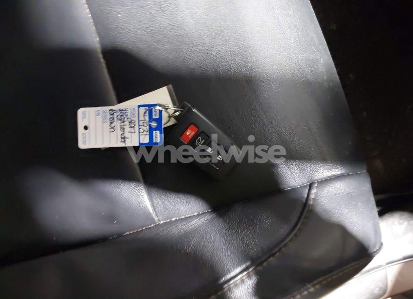 Photo 11 of 2017 Toyota Highlander XLE (VIN 5TDJZRFH7HS478100)