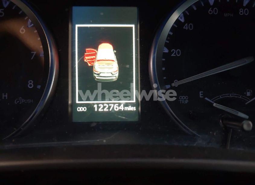 Photo 15 of 2018 Toyota Highlander SE (VIN 5TDJZRFH7JS550922)