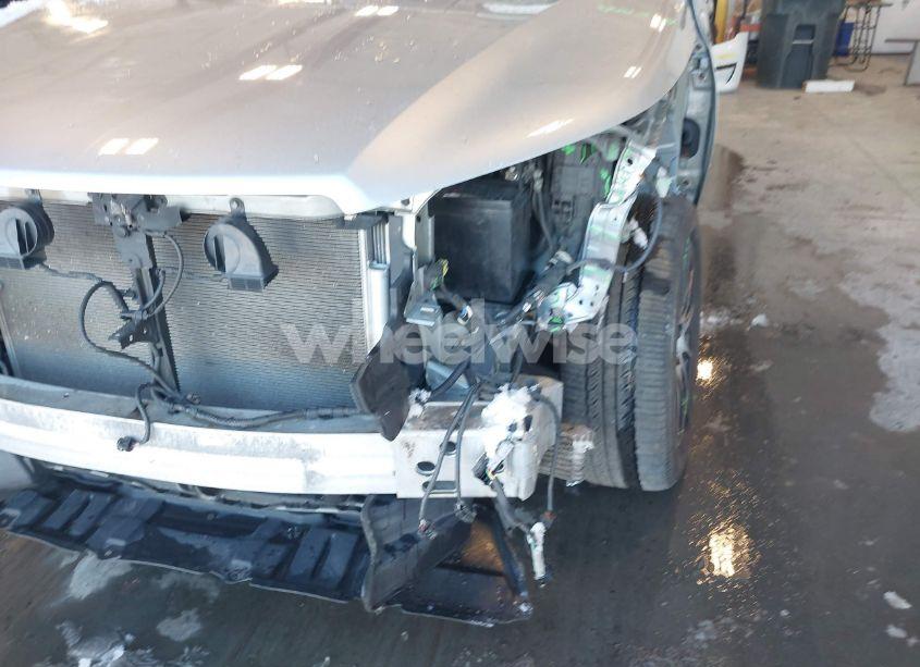 Photo 6 of 2018 Toyota Highlander SE (VIN 5TDJZRFH7JS550922)