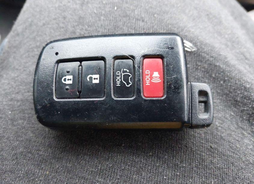 Photo 11 of 2018 Toyota Highlander SE (VIN 5TDJZRFH7JS895691)