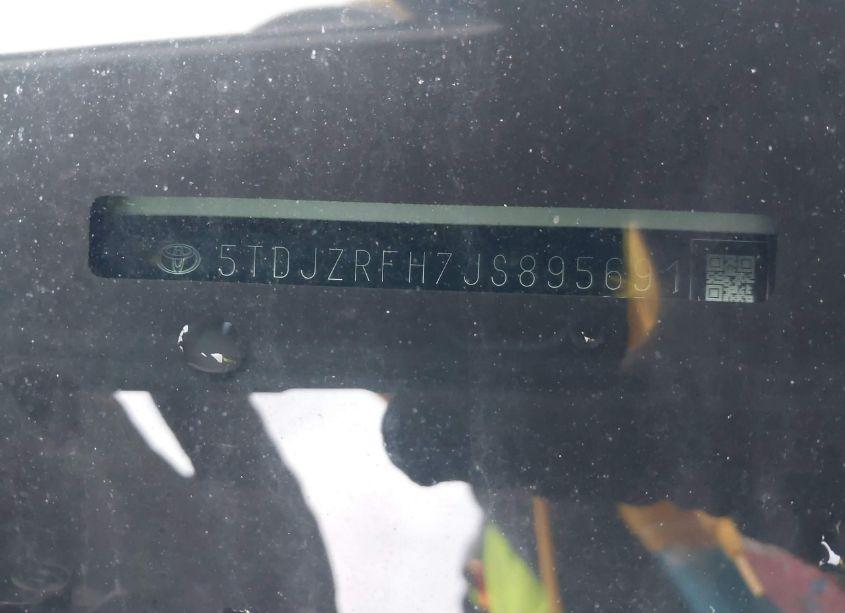 Photo 9 of 2018 Toyota Highlander SE (VIN 5TDJZRFH7JS895691)