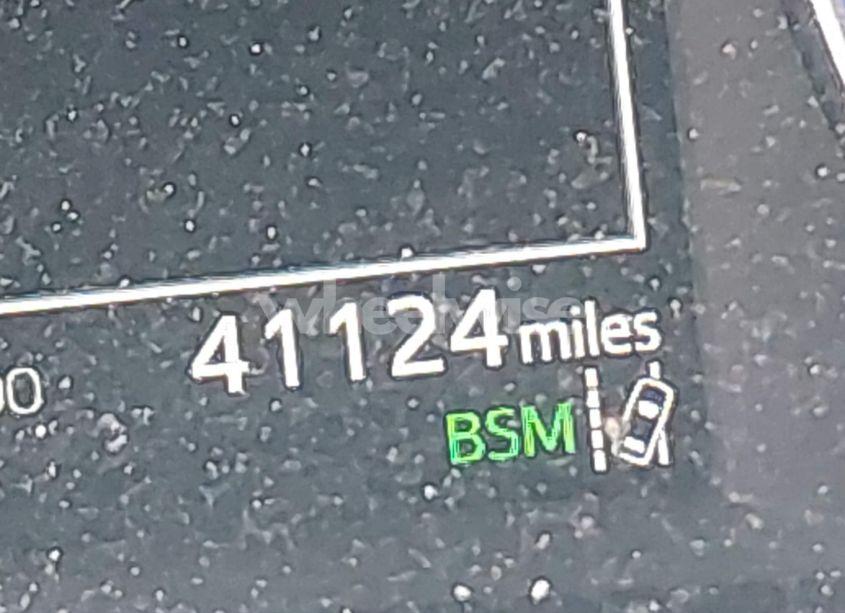 Photo 16 of 2019 Toyota Highlander XLE (VIN 5TDJZRFH7KS586319)