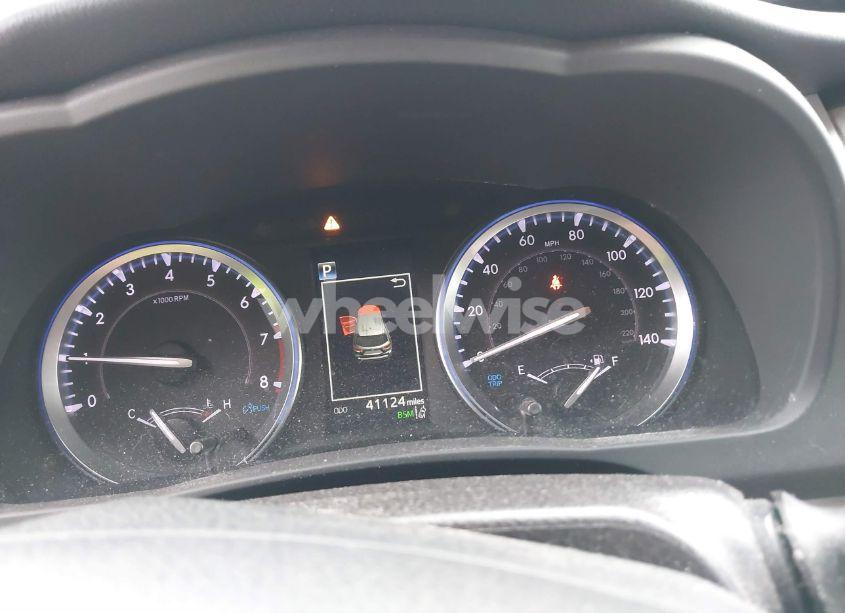 Photo 7 of 2019 Toyota Highlander XLE (VIN 5TDJZRFH7KS586319)