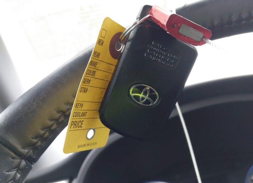 Photo 11 of 2019 Toyota Highlander XLE (VIN 5TDJZRFH7KS589222)