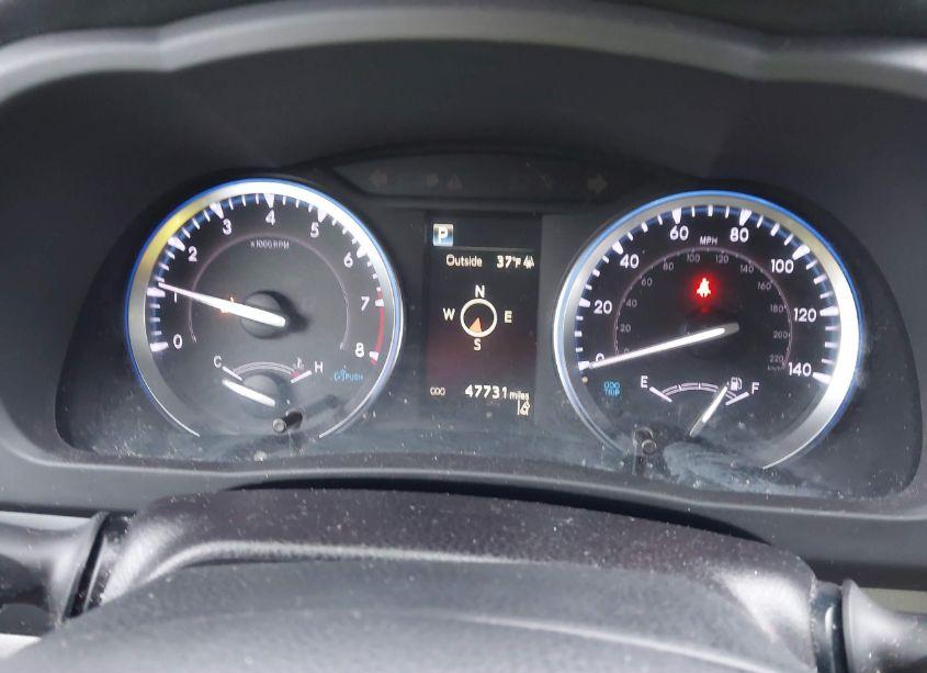 Photo 7 of 2019 Toyota Highlander XLE (VIN 5TDJZRFH7KS589222)