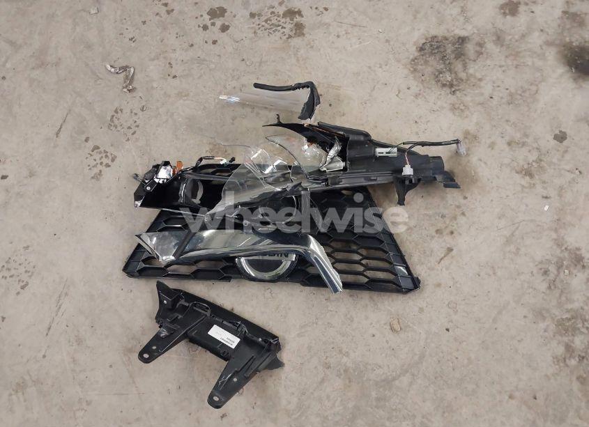 Photo 12 of 2019 Toyota Highlander SE/XLE (VIN 5TDJZRFH7KS944504)