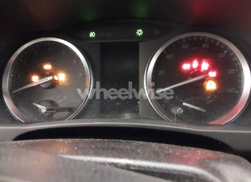 Photo 7 of 2019 Toyota Highlander SE/XLE (VIN 5TDJZRFH7KS944504)