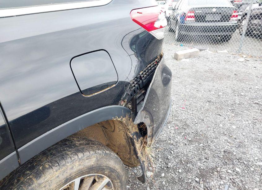 Photo 17 of 2017 Toyota Highlander XLE (VIN 5TDJZRFH8HS384646)