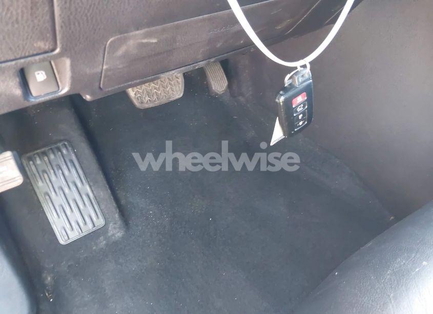 Photo 11 of 2017 Toyota Highlander XLE (VIN 5TDJZRFH8HS394416)