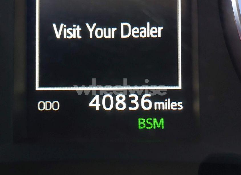 Photo 15 of 2017 Toyota Highlander XLE (VIN 5TDJZRFH8HS427544)