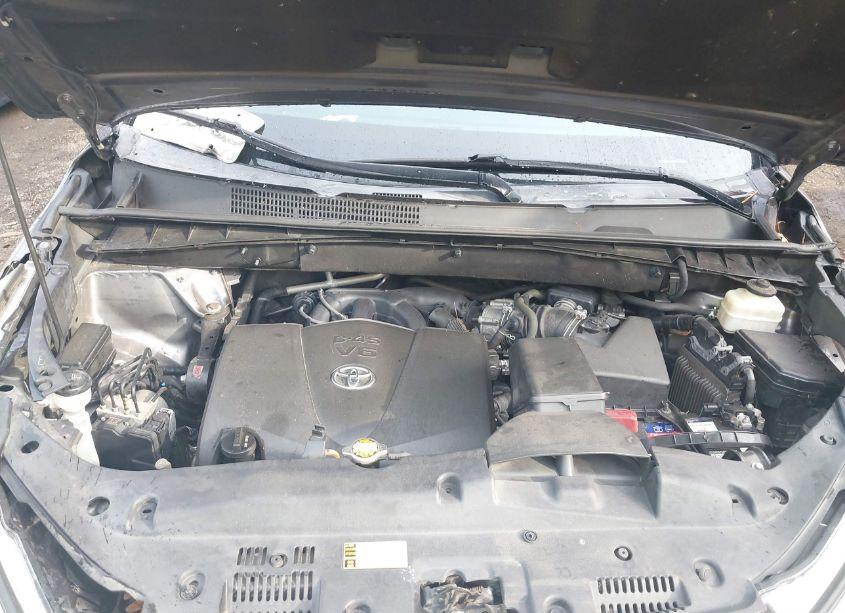 Photo 10 of 2017 Toyota Highlander XLE (VIN 5TDJZRFH8HS511475)