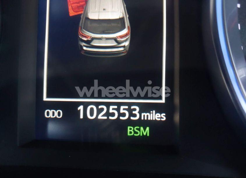 Photo 16 of 2018 Toyota Highlander SE (VIN 5TDJZRFH8JS536818)