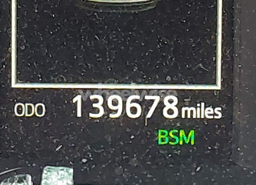 Photo 16 of 2018 Toyota Highlander XLE (VIN 5TDJZRFH8JS812656)