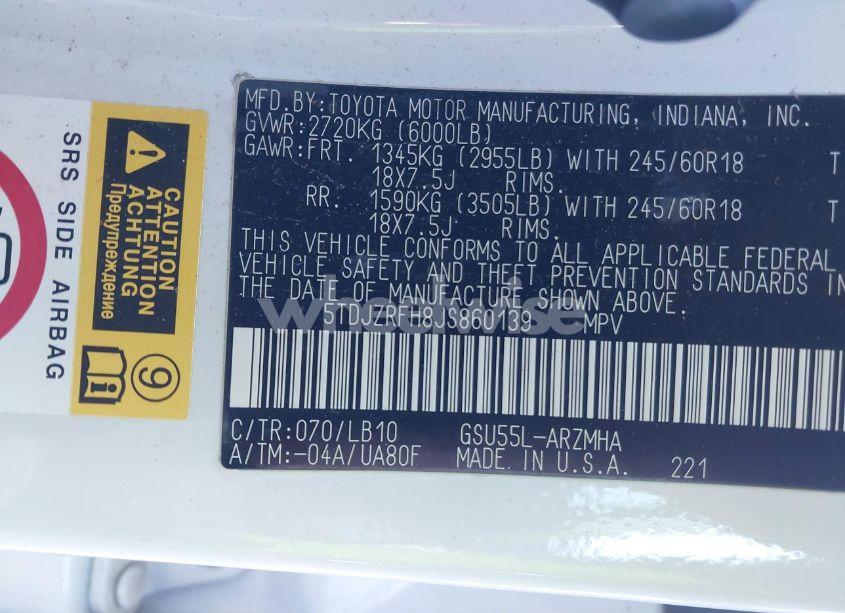 Photo 9 of 2018 Toyota Highlander XLE (VIN 5TDJZRFH8JS860139)