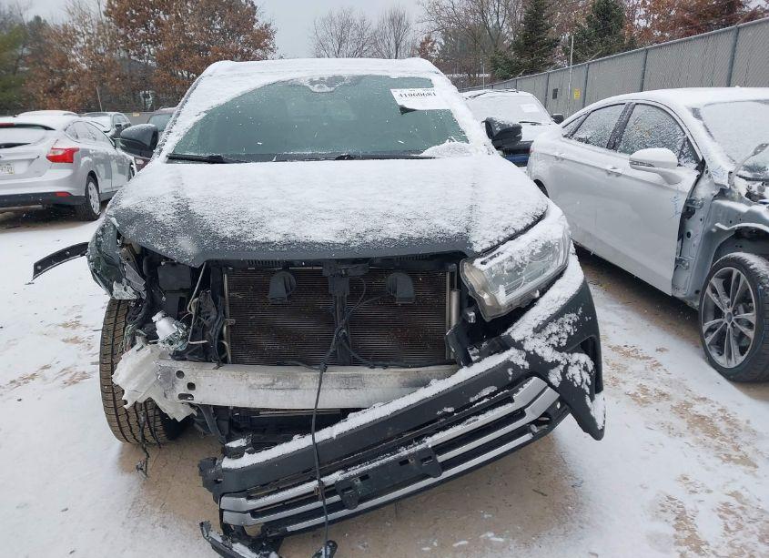 Photo 12 of 2018 Toyota Highlander XLE (VIN 5TDJZRFH8JS870931)