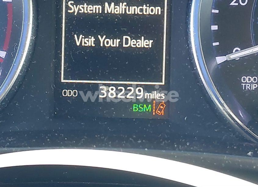 Photo 15 of 2019 Toyota Highlander XLE (VIN 5TDJZRFH8KS921815)