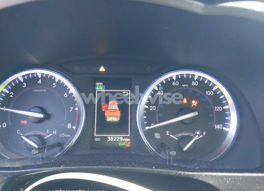 Photo 7 of 2019 Toyota Highlander XLE (VIN 5TDJZRFH8KS921815)