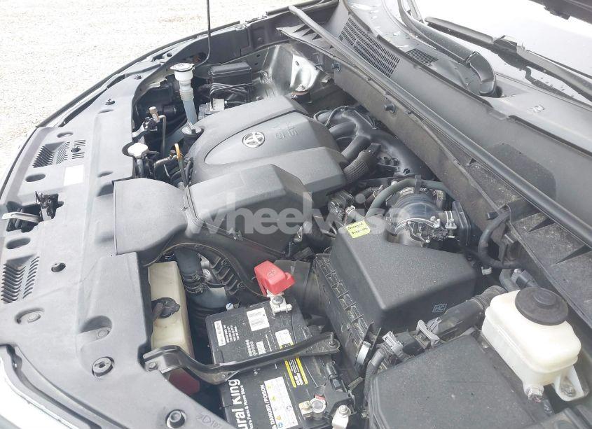 Photo 10 of 2019 Toyota Highlander XLE (VIN 5TDJZRFH8KS928232)