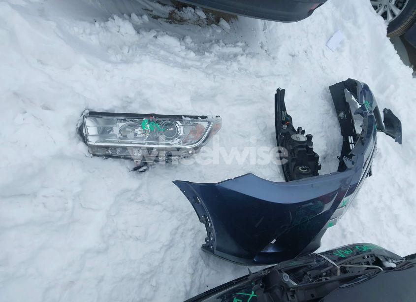 Photo 12 of 2019 Toyota Highlander XLE (VIN 5TDJZRFH8KS939960)