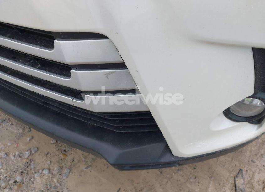 Photo 17 of 2019 Toyota Highlander XLE (VIN 5TDJZRFH8KS954748)