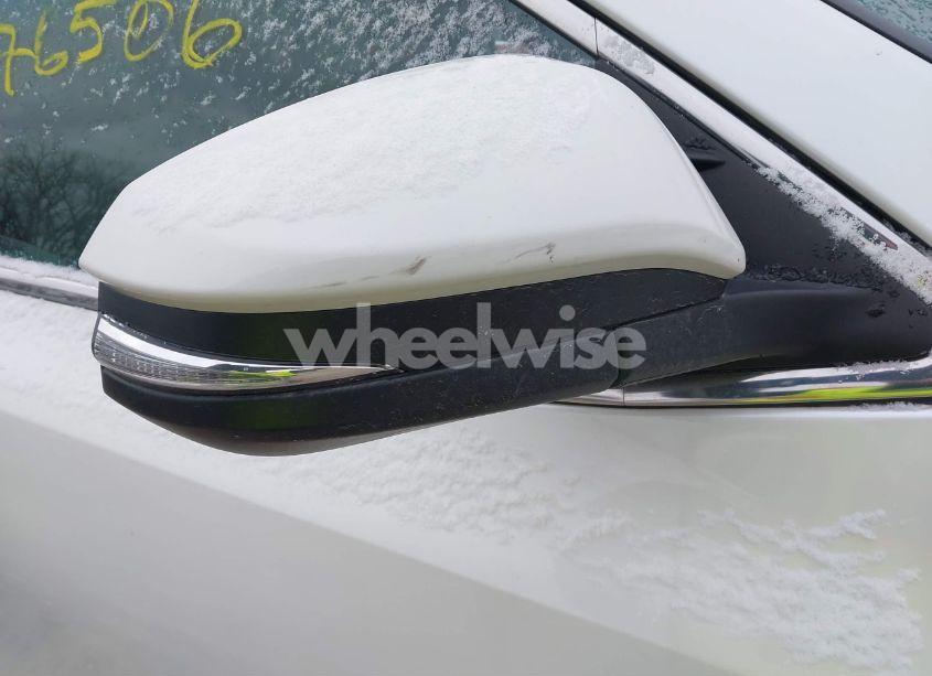 Photo 19 of 2019 Toyota Highlander XLE (VIN 5TDJZRFH8KS954748)