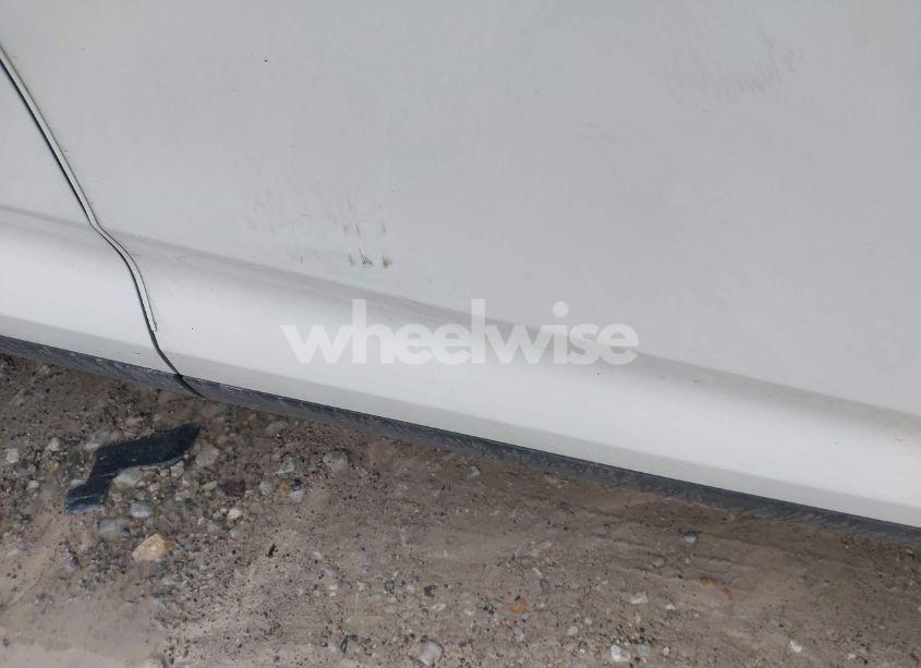 Photo 20 of 2019 Toyota Highlander XLE (VIN 5TDJZRFH8KS954748)