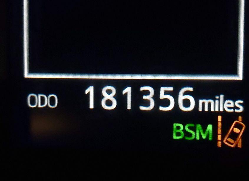 Photo 15 of 2017 Toyota Highlander XLE (VIN 5TDJZRFH9HS374210)