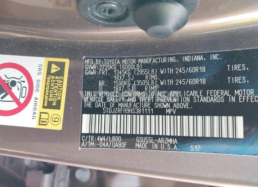 Photo 9 of 2017 Toyota Highlander XLE (VIN 5TDJZRFH9HS381111)